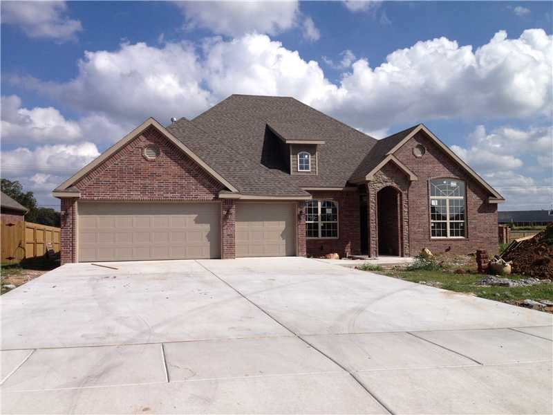 Property Photo:  4609 SW Chancery Street  AR 72712 