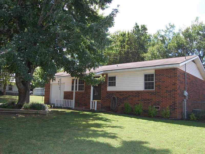Property Photo: 209 NW J Street AR 72712