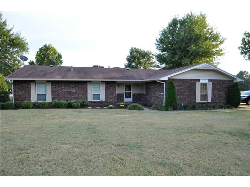 Property Photo: 661 Elm Springs Road AR 72762