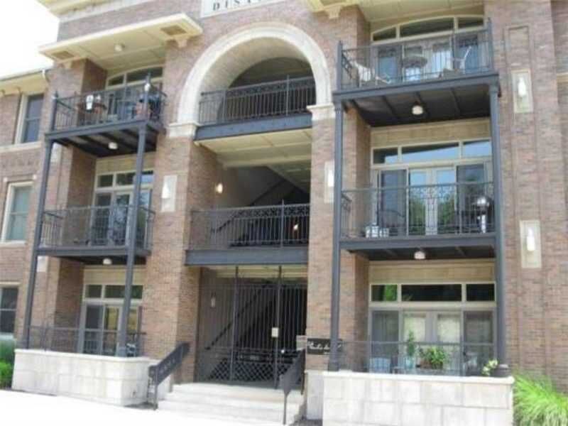 Property Photo: 600 W Meadow Street 307 AR 72701