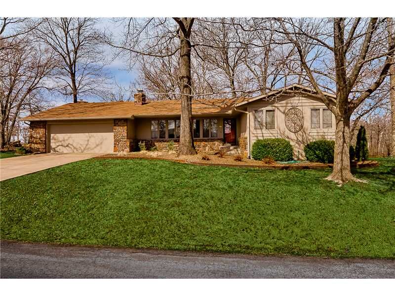 Property Photo:  1 Kensington Drive  AR 72715 