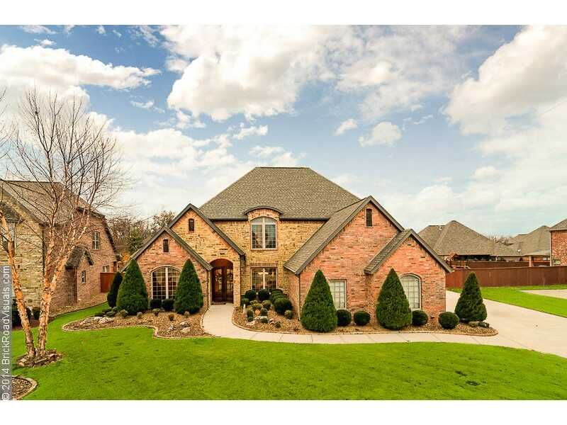 Property Photo: 4704 SW Ridgemont Road AR 72712