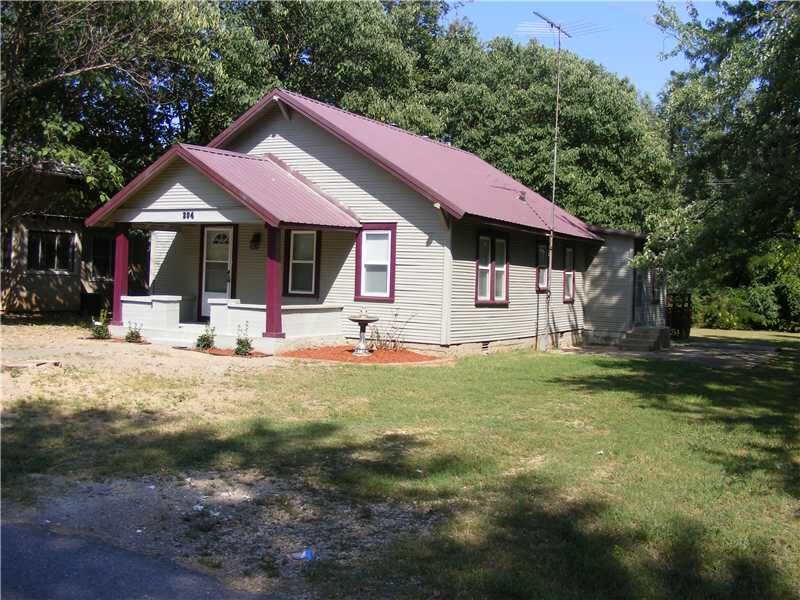 Property Photo: 204 5th Avenue AR 72736
