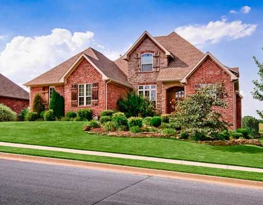 Property Photo:  1700 NW Windham Avenue  AR 72712 