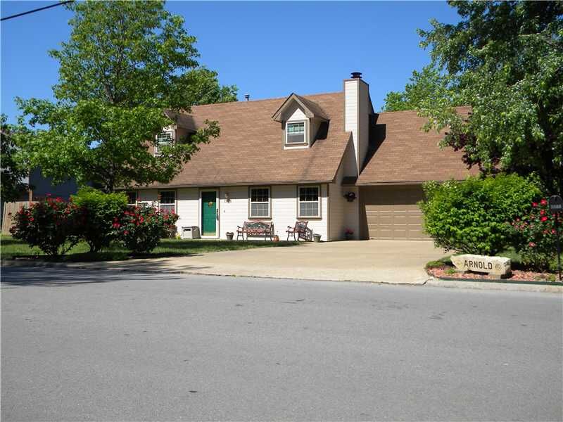 Property Photo:  1906 SW D Street  AR 72712 