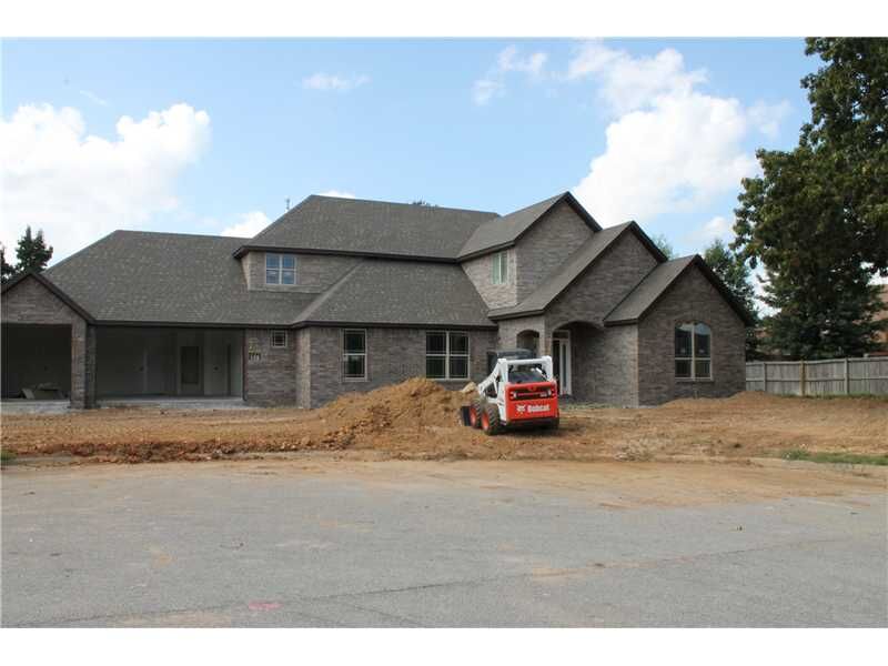 Property Photo:  5204 S 44th Place  AR 72758 