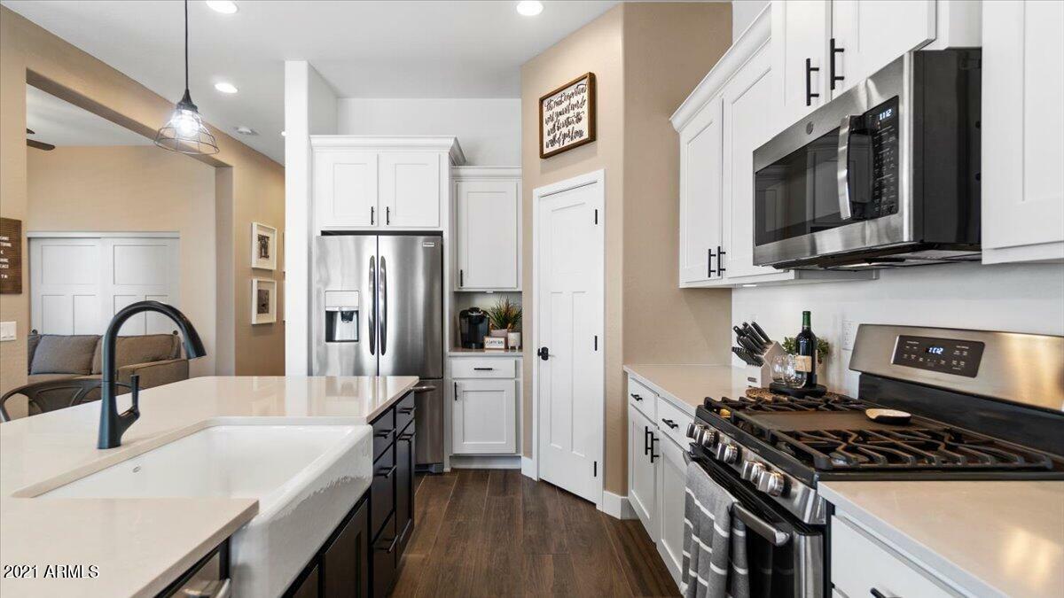 Property Photo: 10323 E Naranja Avenue AZ 85209