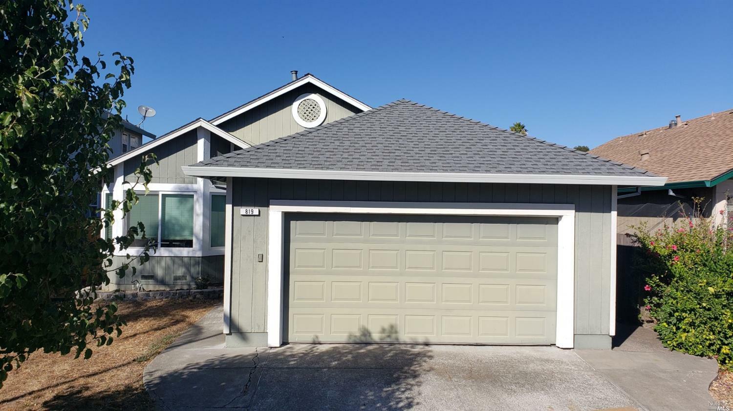 Property Photo:  819 Milsom Place  CA 95492 