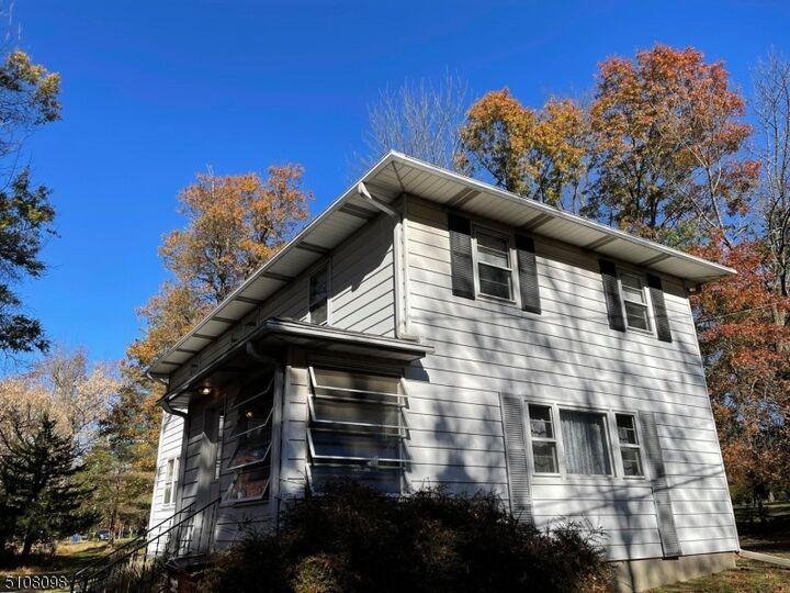 587 McKinley St  Bridgewater Twp. NJ 08807 photo