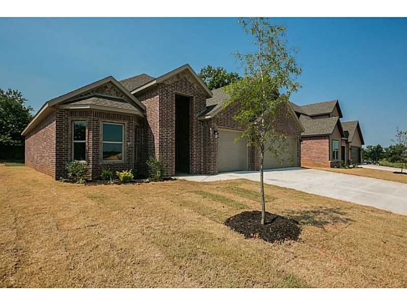 Property Photo:  4905 SW Energy Avenue  AR 72712 