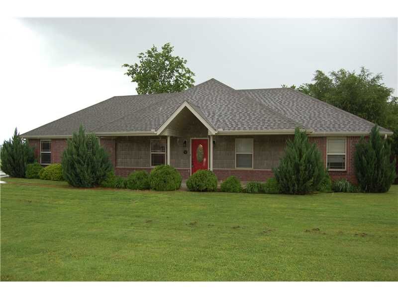 Property Photo:  720 Stonecrest Court  AR 72753 