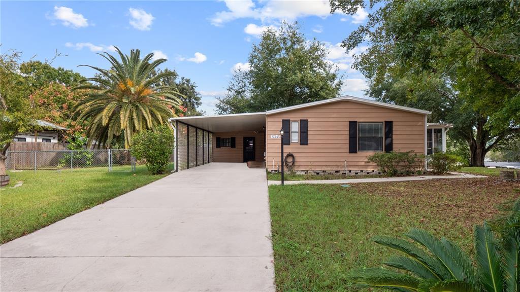 Property Photo: 13218 Plum Lake Circle FL 34715