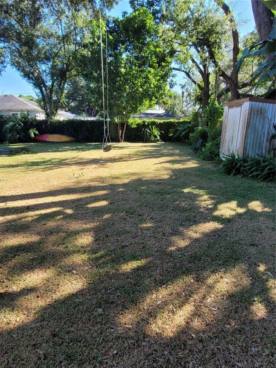 Property Photo:  3620 W Azeele Street  FL 33609 