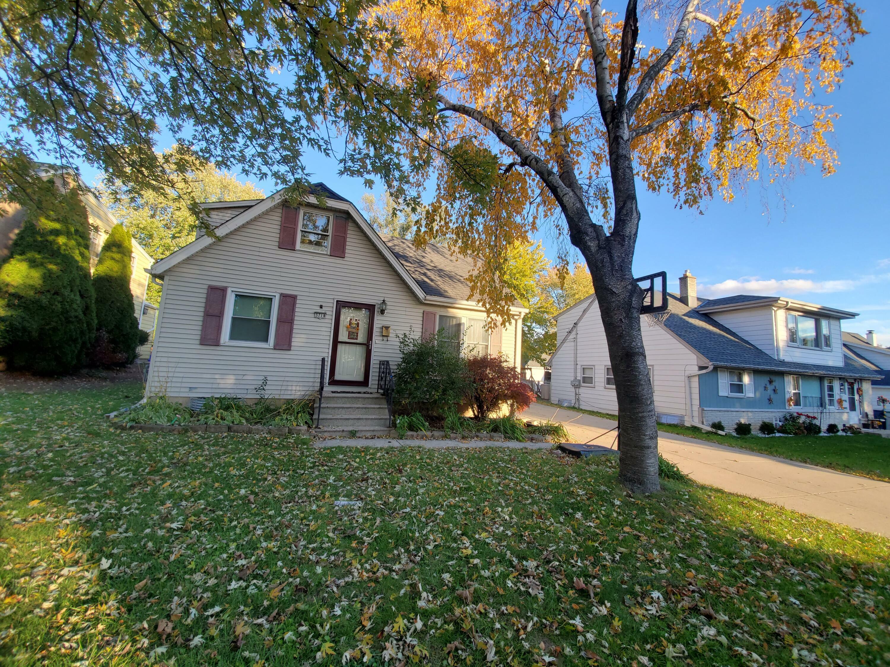 Property Photo: 3718 S 91st St WI 53228