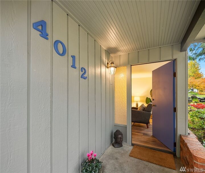 Property Photo:  4012 NE 113th St  WA 98125 
