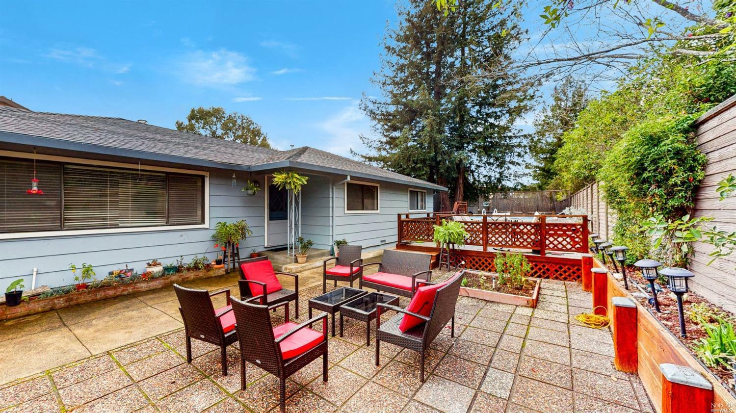 Property Photo: 1599 Gamay Street CA 95403