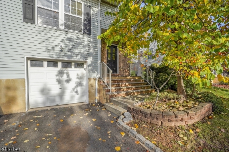 Property Photo:  1206 Francyne Way  NJ 07083 