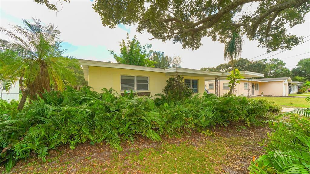 Property Photo:  285 Parkland Avenue  FL 34232 