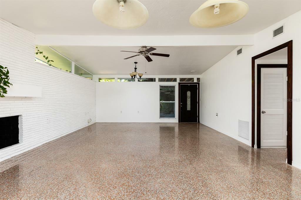 Property Photo:  750 60th Avenue S  FL 33705 