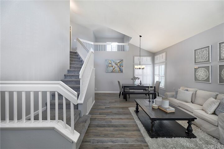 Property Photo: 30316 Sunrose Place CA 91387