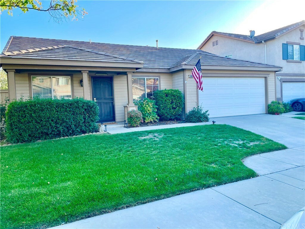 Property Photo:  29065 Oak Creek Lane  CA 92346 