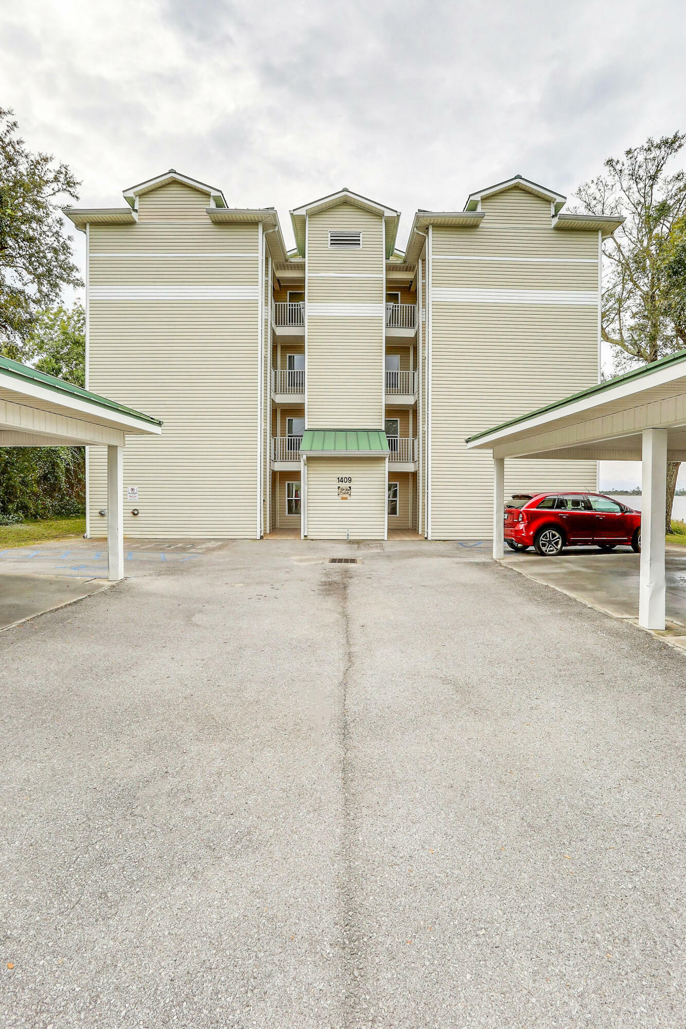 Property Photo:  1409 W Highway 98 Unit 301  FL 32569 