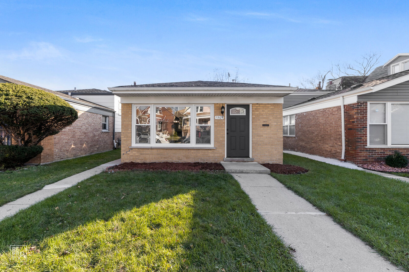Property Photo:  1509 W 61st Street  IL 60636 