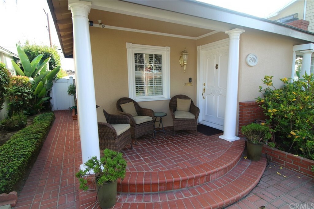 Property Photo:  296 Covina Avenue  CA 90803 