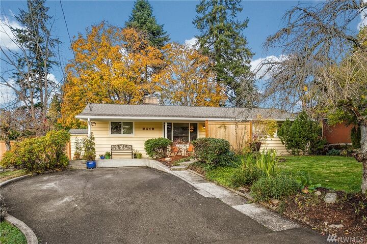 Property Photo:  2412 S 138th St  WA 98168 