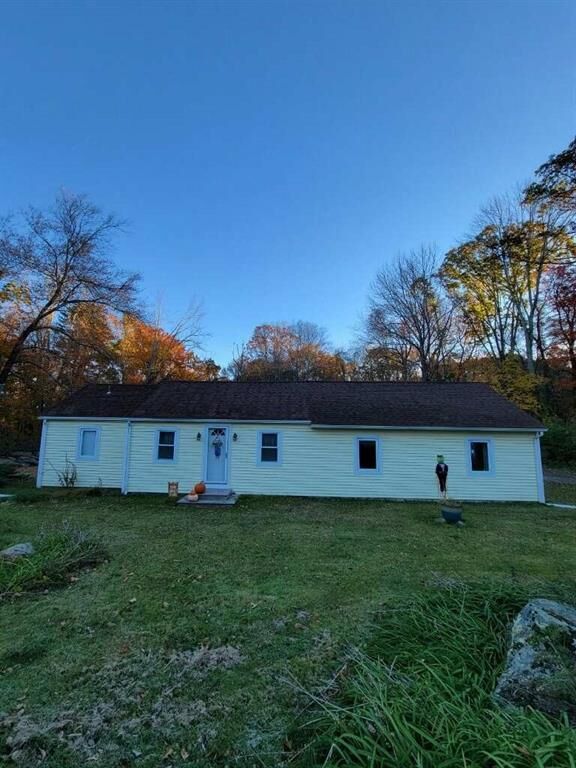 Property Photo: 251 Quaker Lane RI 02857