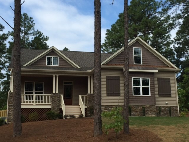 Property Photo: 220 Kingswood Circle NC 28374