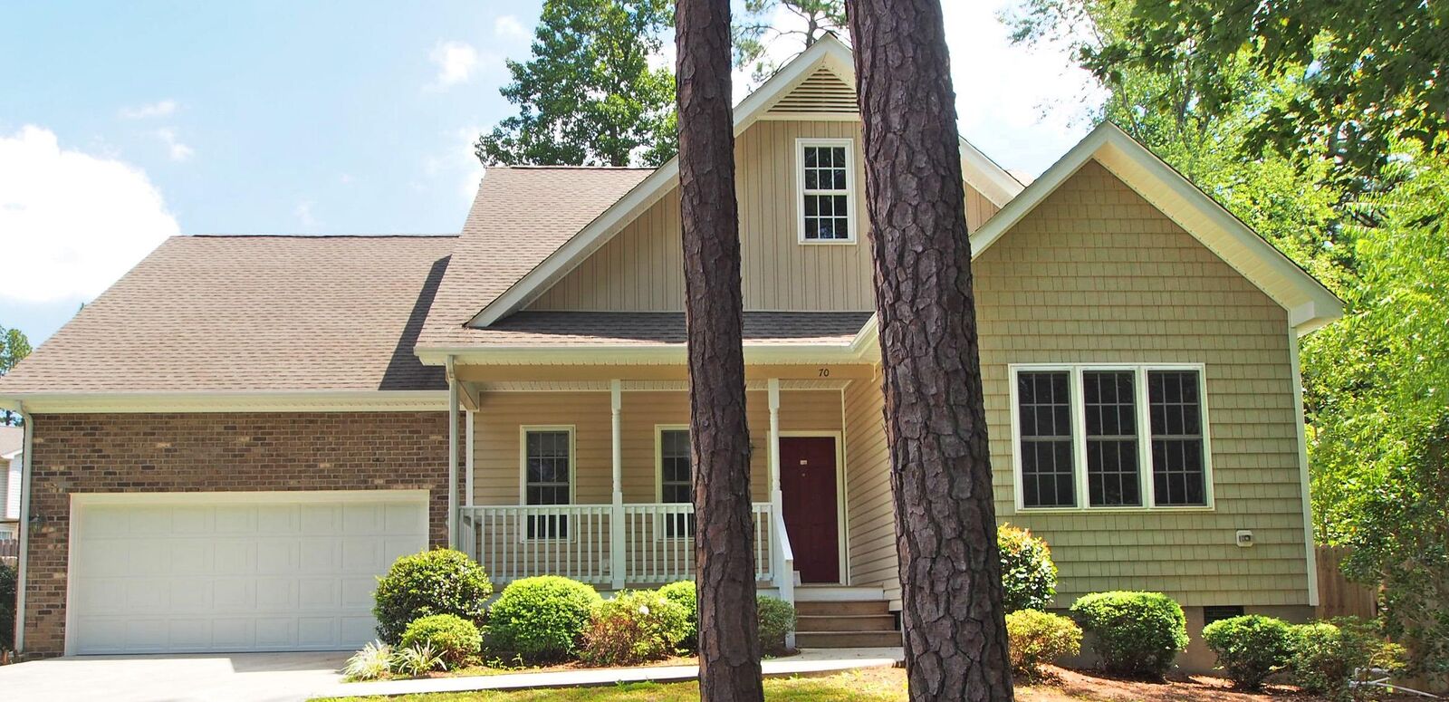 Property Photo: 25 Red Robin Court 730 GA 31407