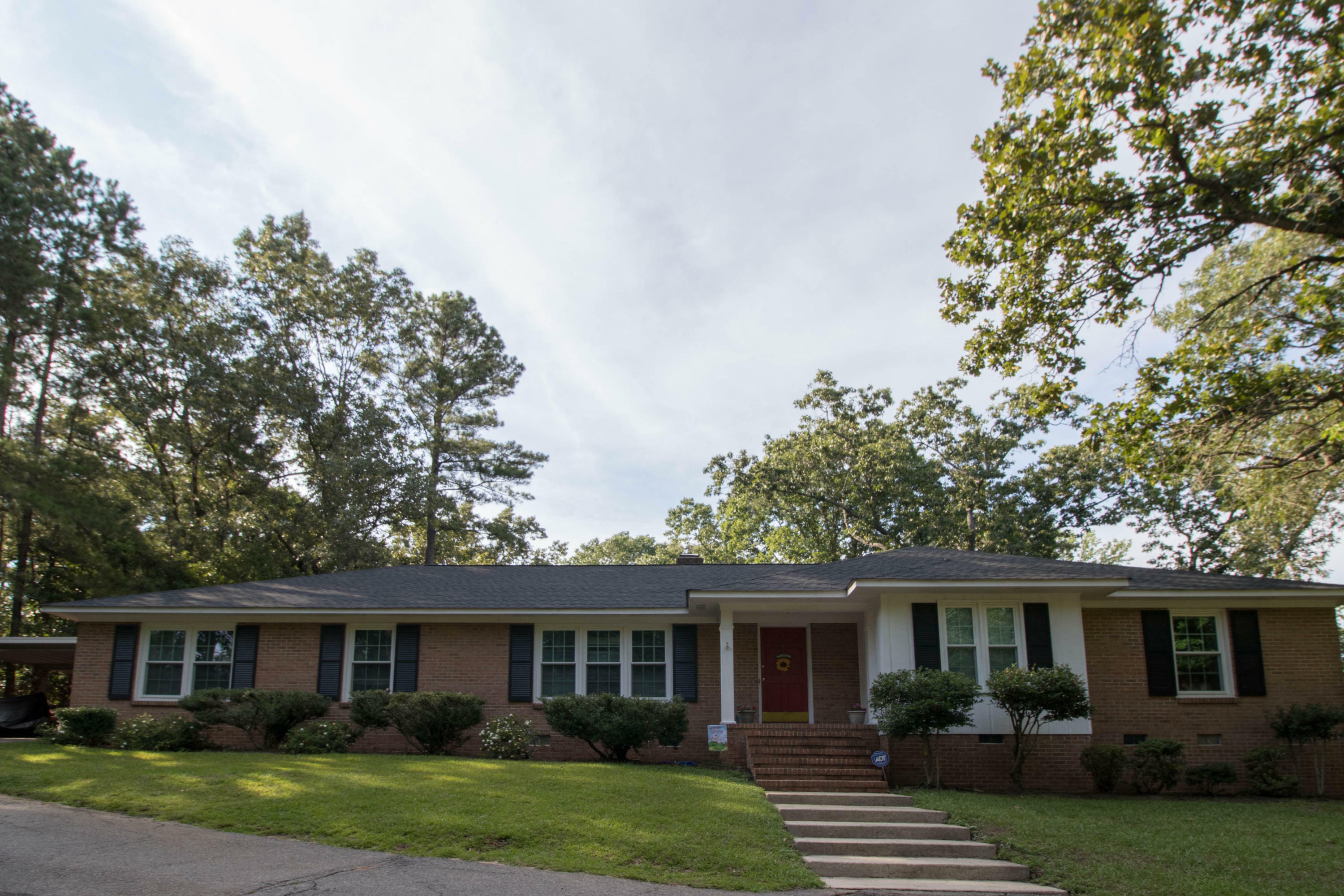 Property Photo: 302 Tartan Trail NC 28387