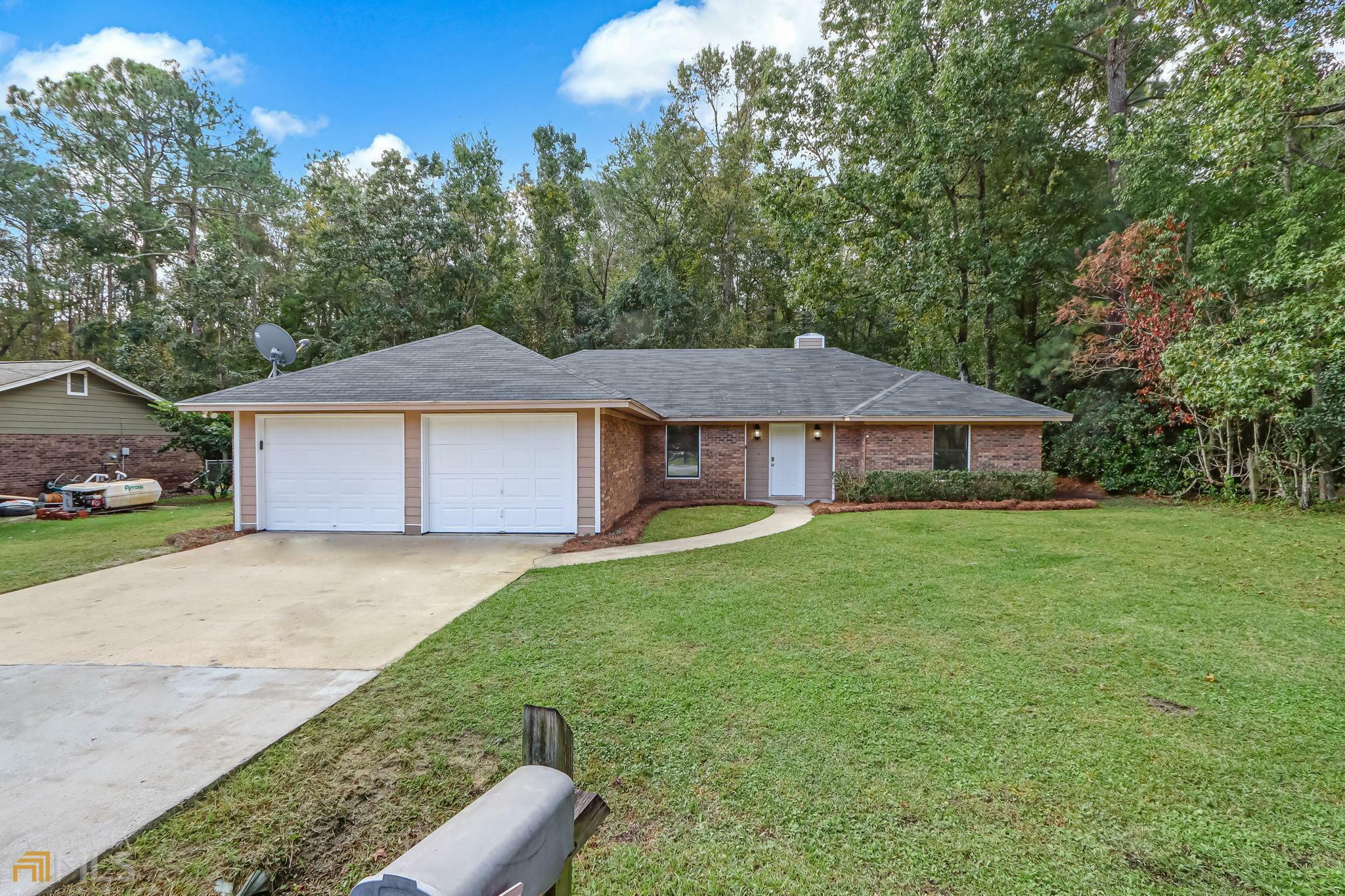 Property Photo:  165 W Holly Avenue  GA 31548 