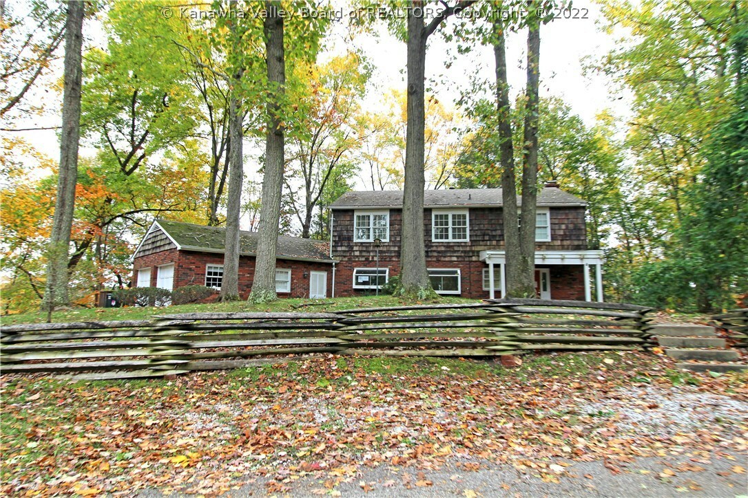 Property Photo: 1638 Woodvale Drive WV 25314