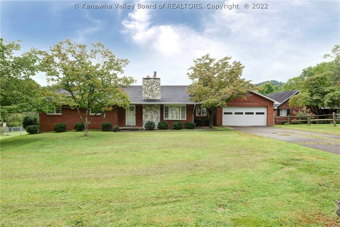 Property Photo: 5130 Lone Pine Lane WV 25313