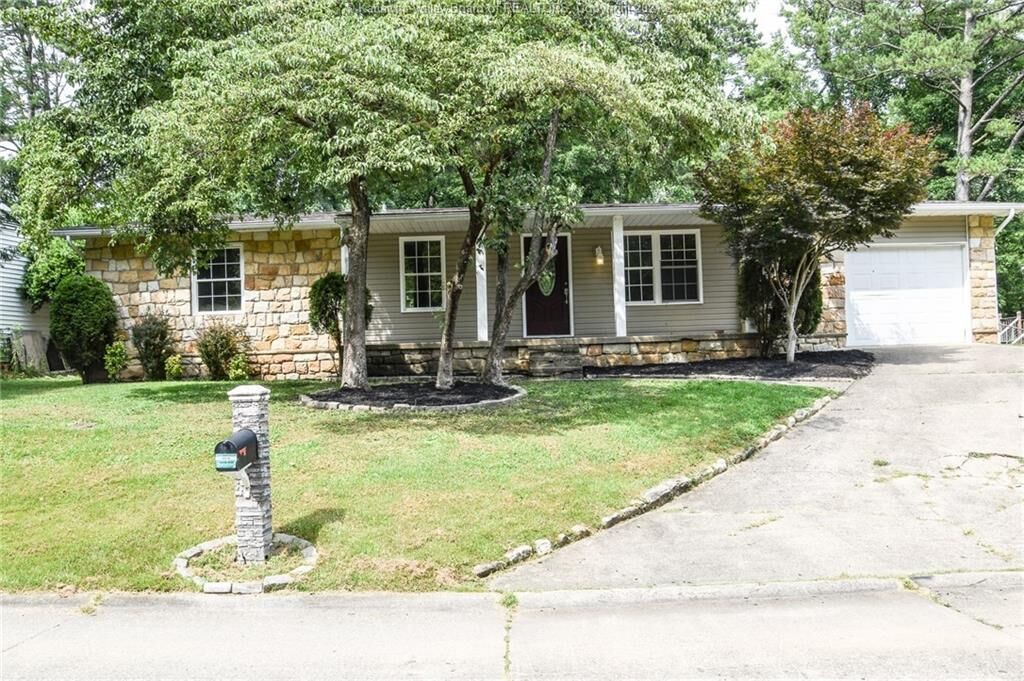 Property Photo: 5423 Karen Circle WV 25313