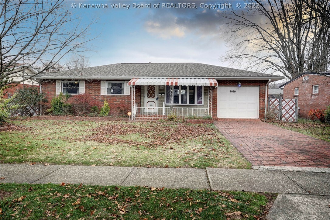 Property Photo: 2020 Washington Avenue WV 25177