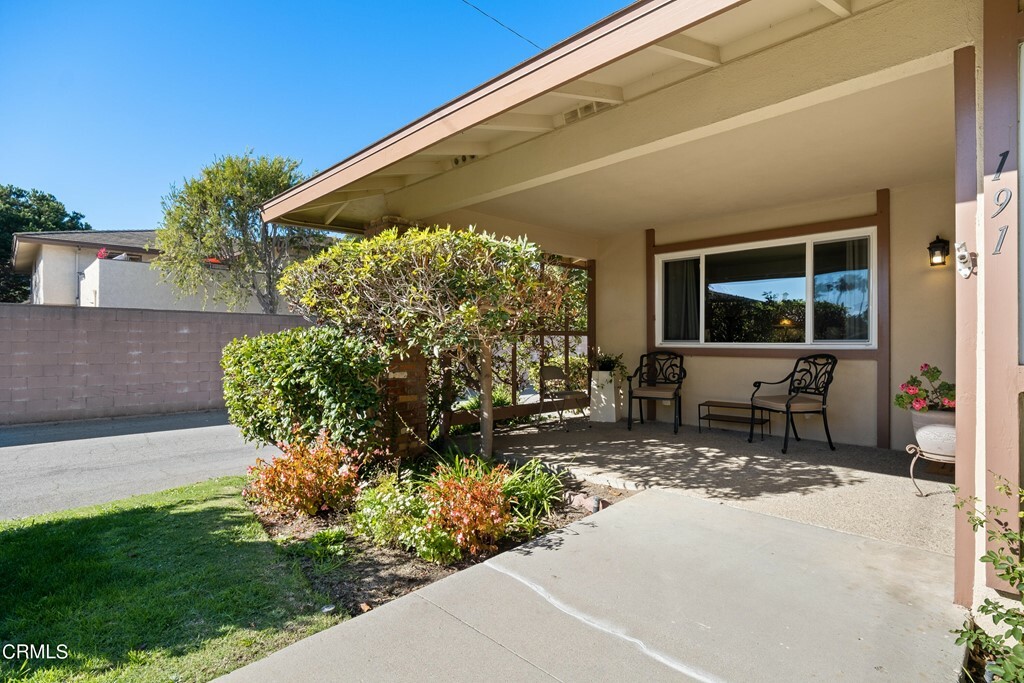 Property Photo:  191 W Fiesta Green  CA 93041 