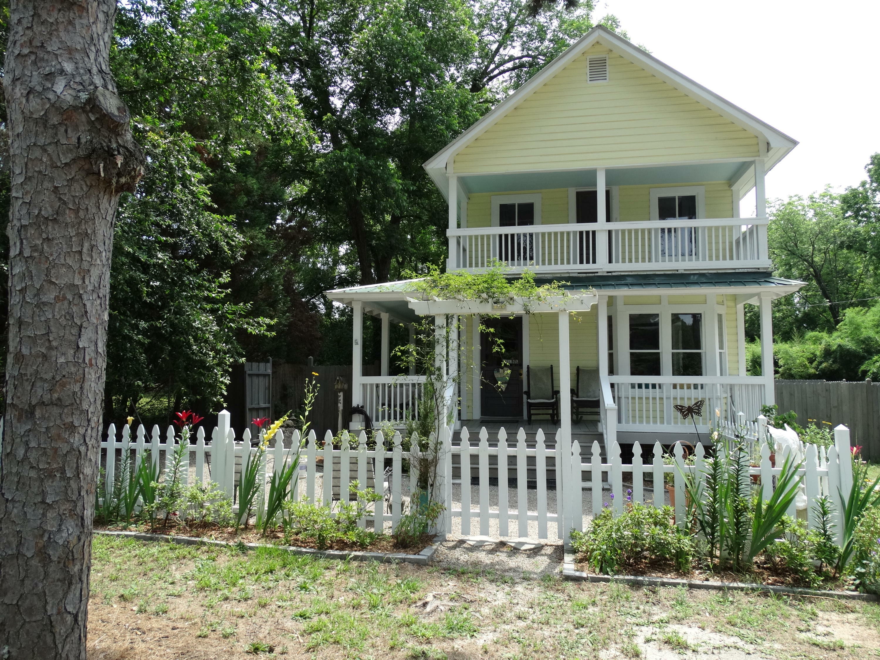 Property Photo:  230 S Currant St Street  NC 28373 