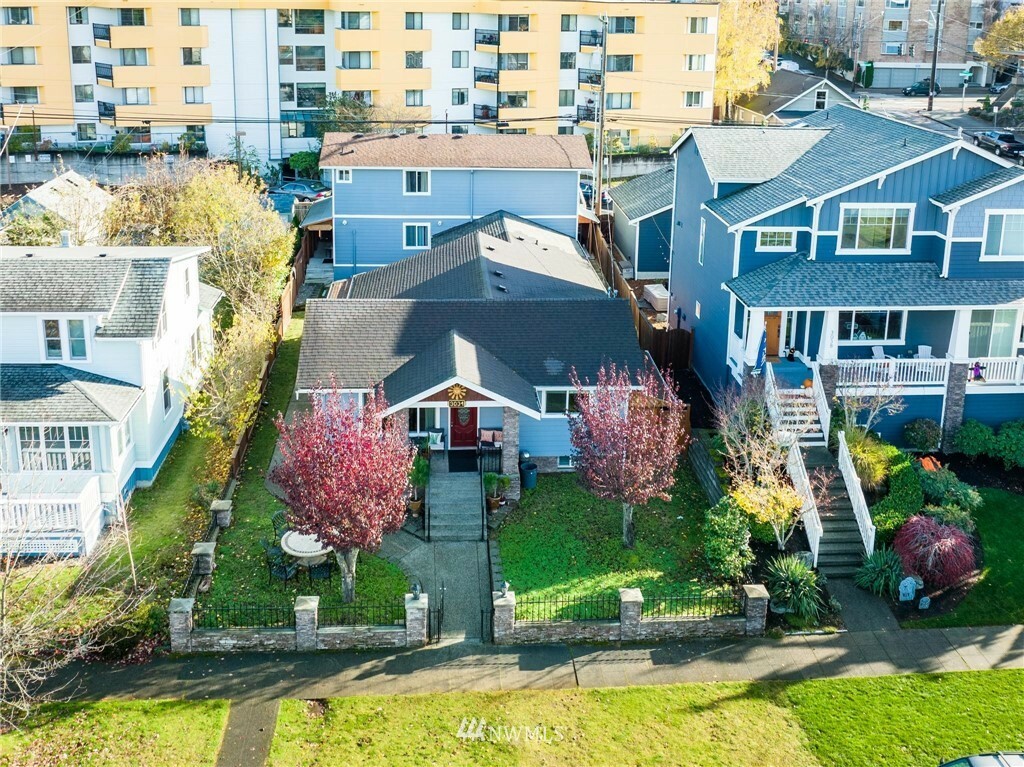 Property Photo:  3034 44th Avenue SW  WA 98116 