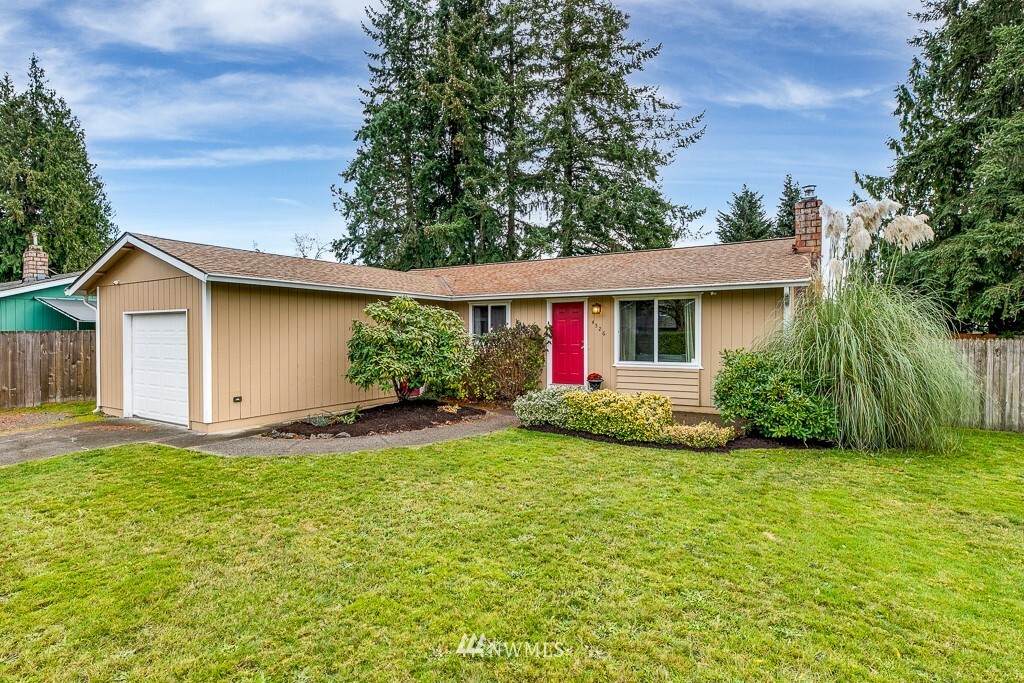 Property Photo: 4526 132nd Place NE WA 98271