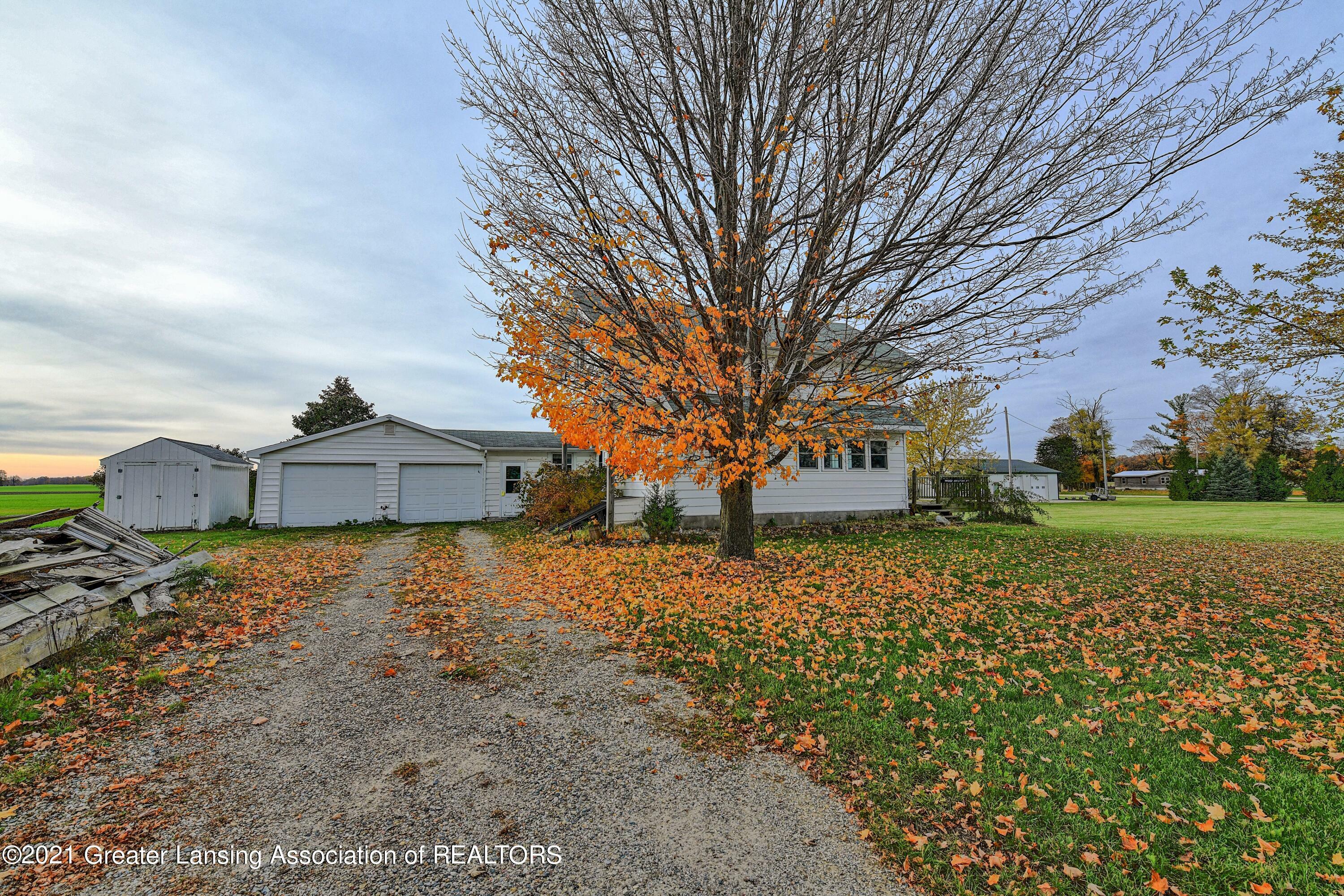 Property Photo:  14052 Shilton Road  MI 48849 