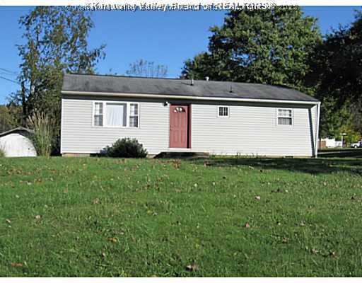 Property Photo: 1212 East Mud River Rd WV 25541