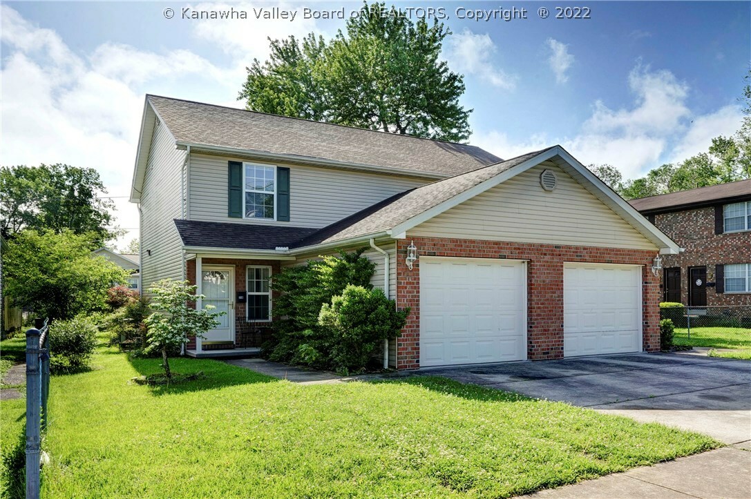 Property Photo: 718 Washington Street WV 25177