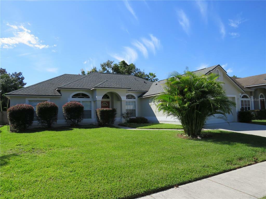 Property Photo:  10776 Oak Glen Circle  FL 32817 