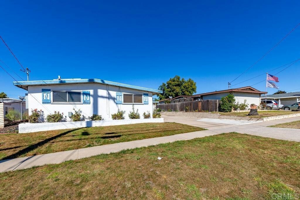 Property Photo:  445 E Naples Street  CA 91911 