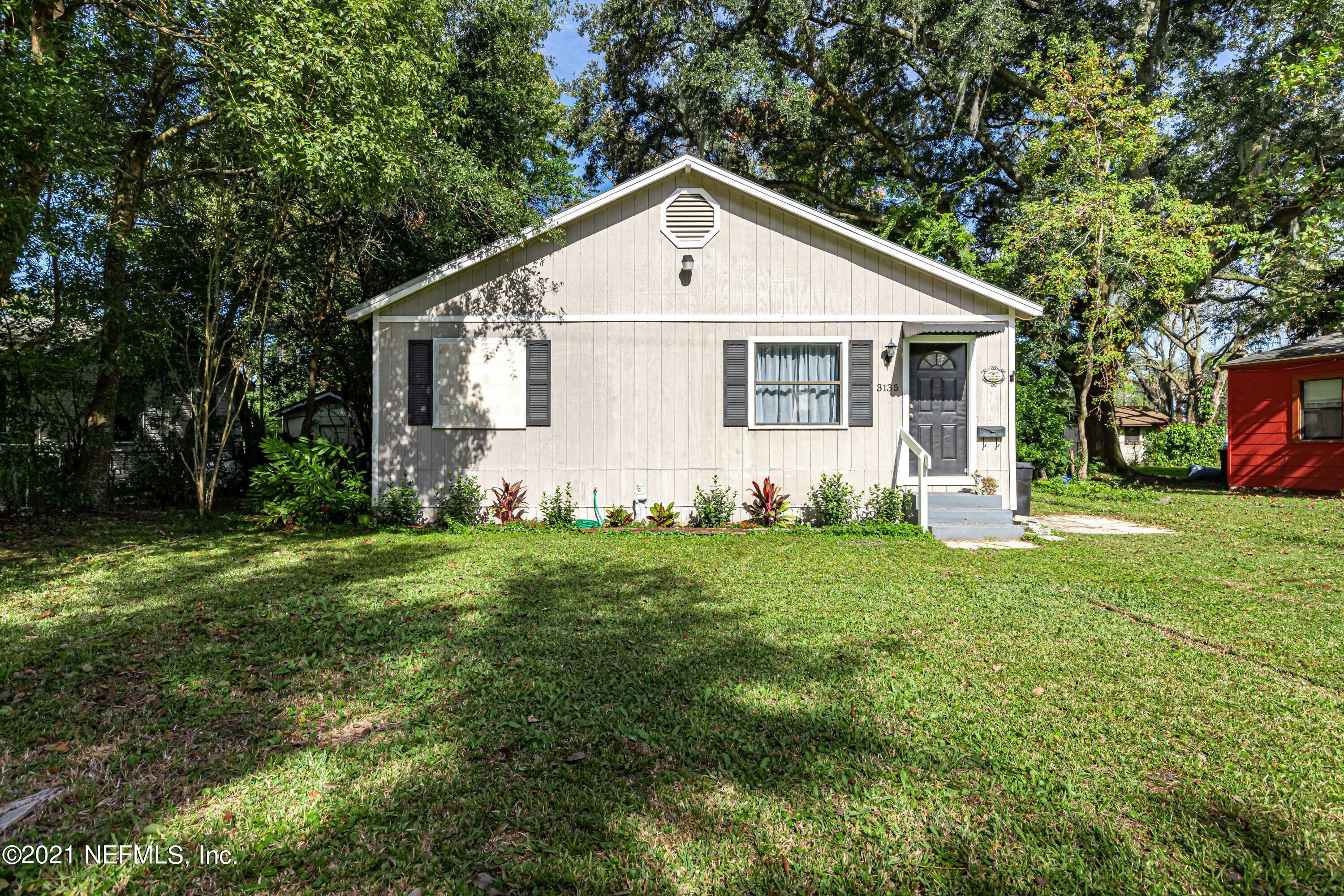 Property Photo:  3135 Home Park Circle  FL 32207 