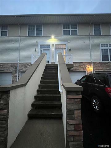 Property Photo: 503 Mackinaw Trail Trail MI 48157