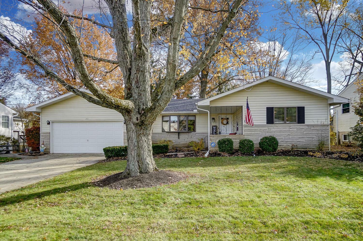 Property Photo: 265 Dunbarton Road OH 43230